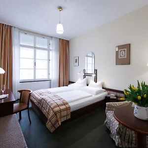 4* Frühstückspension Continental Hotel-pension