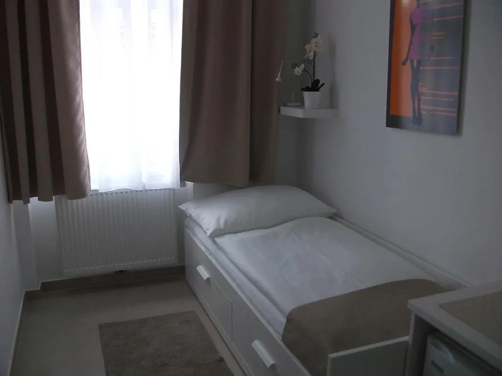 Ch-Vienna City Rooms Wien