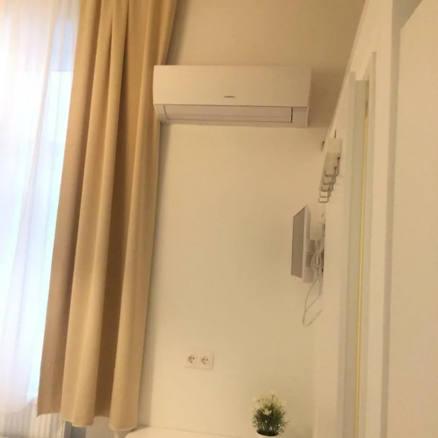 Ch-Vienna City Rooms Hotel